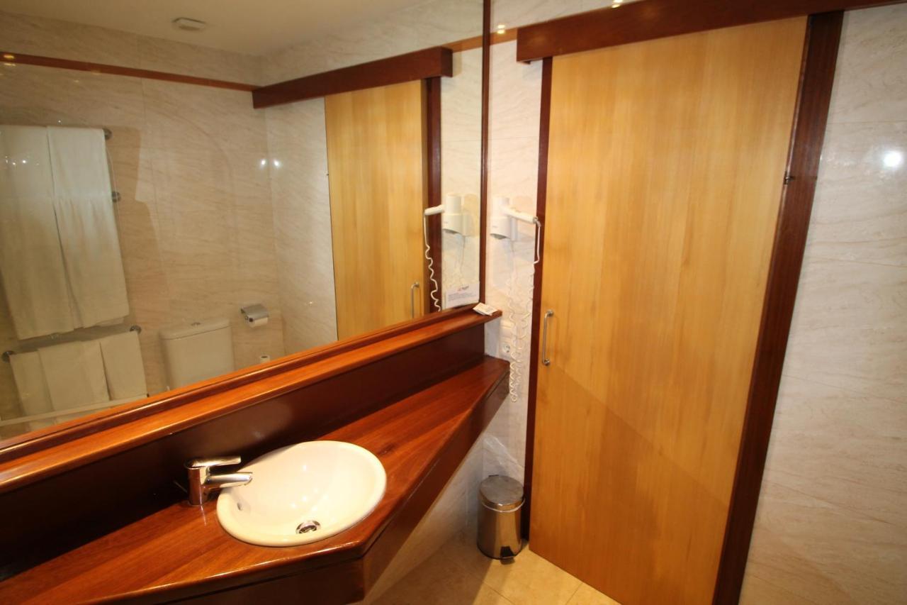 Apartaments Talayot Cala'N Blanes  Εξωτερικό φωτογραφία