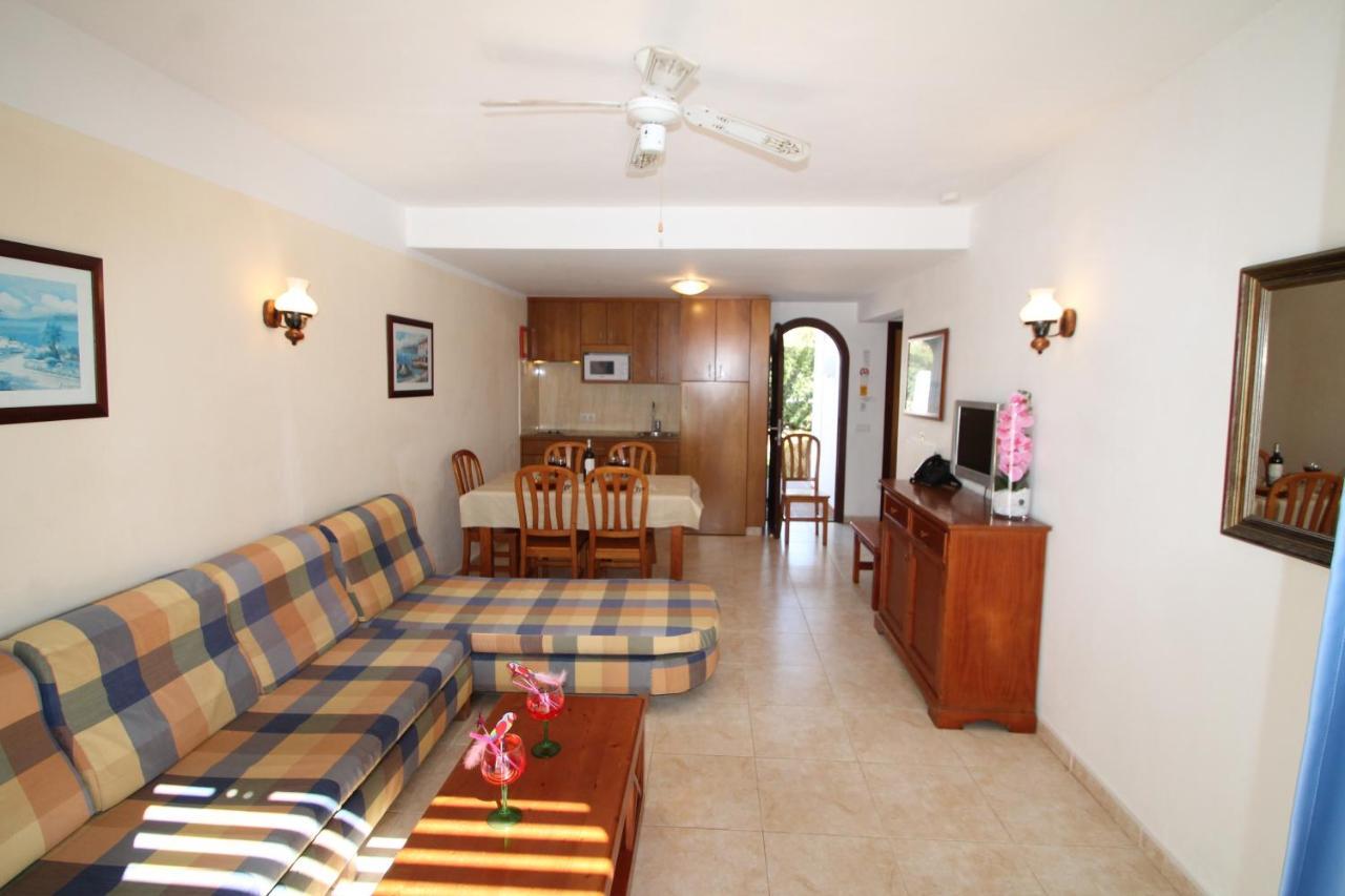 Apartaments Talayot Cala'N Blanes  Εξωτερικό φωτογραφία